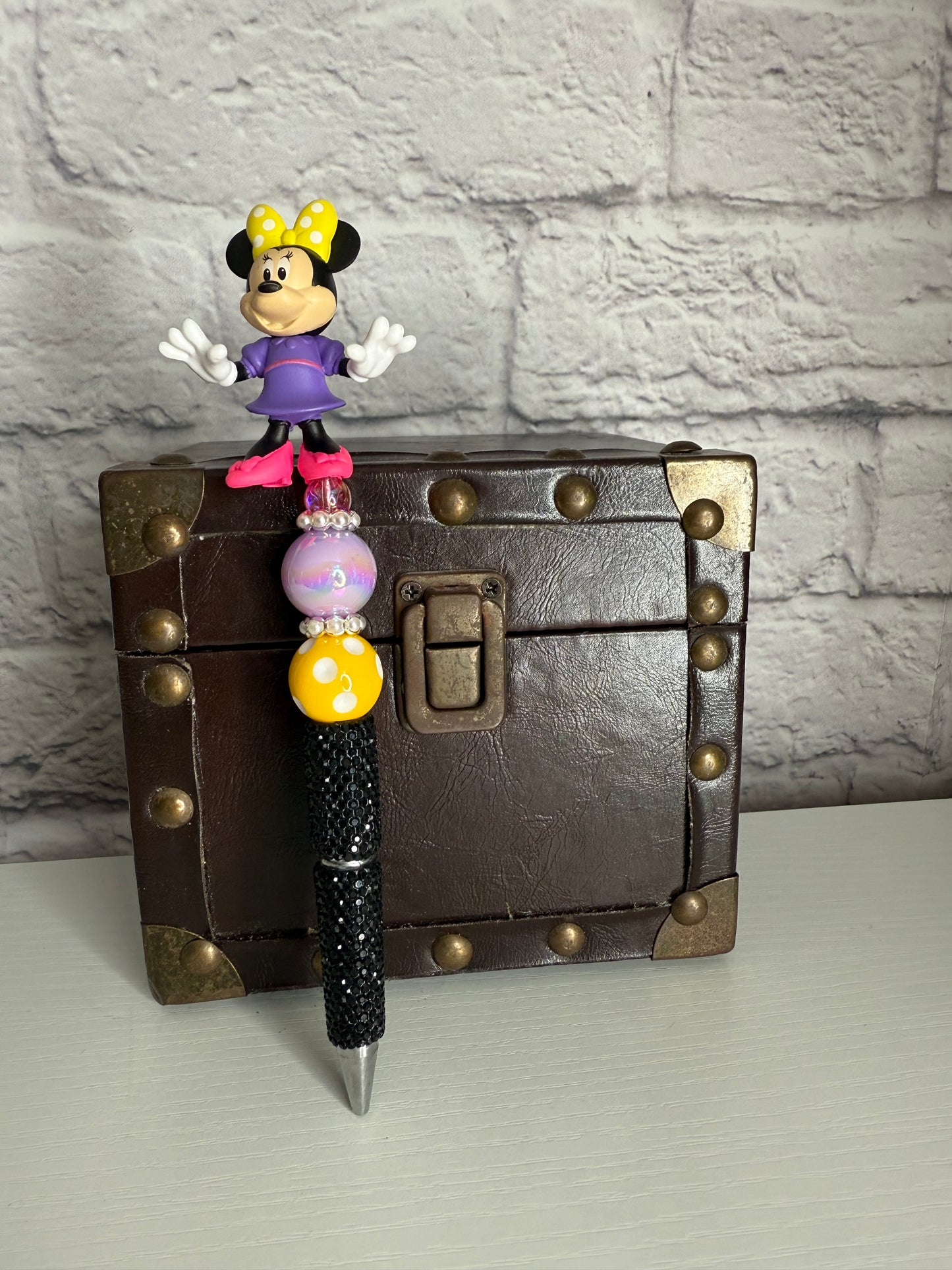 Female Mouse Glam Pen