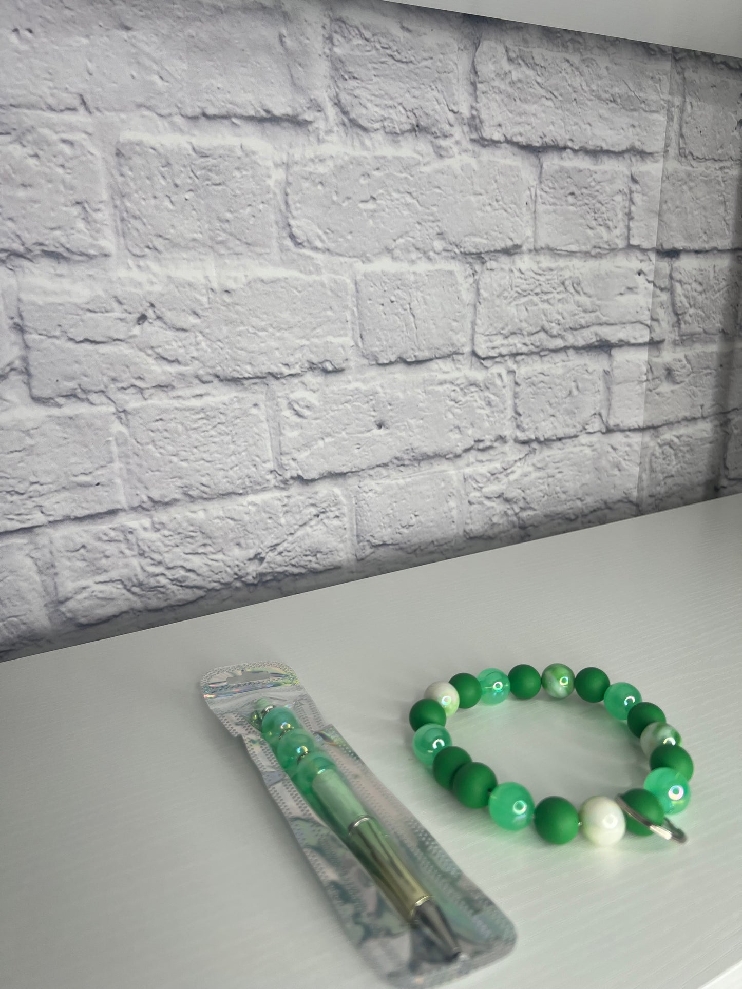 Green & White Keychain Wristlet Keychain with Pen