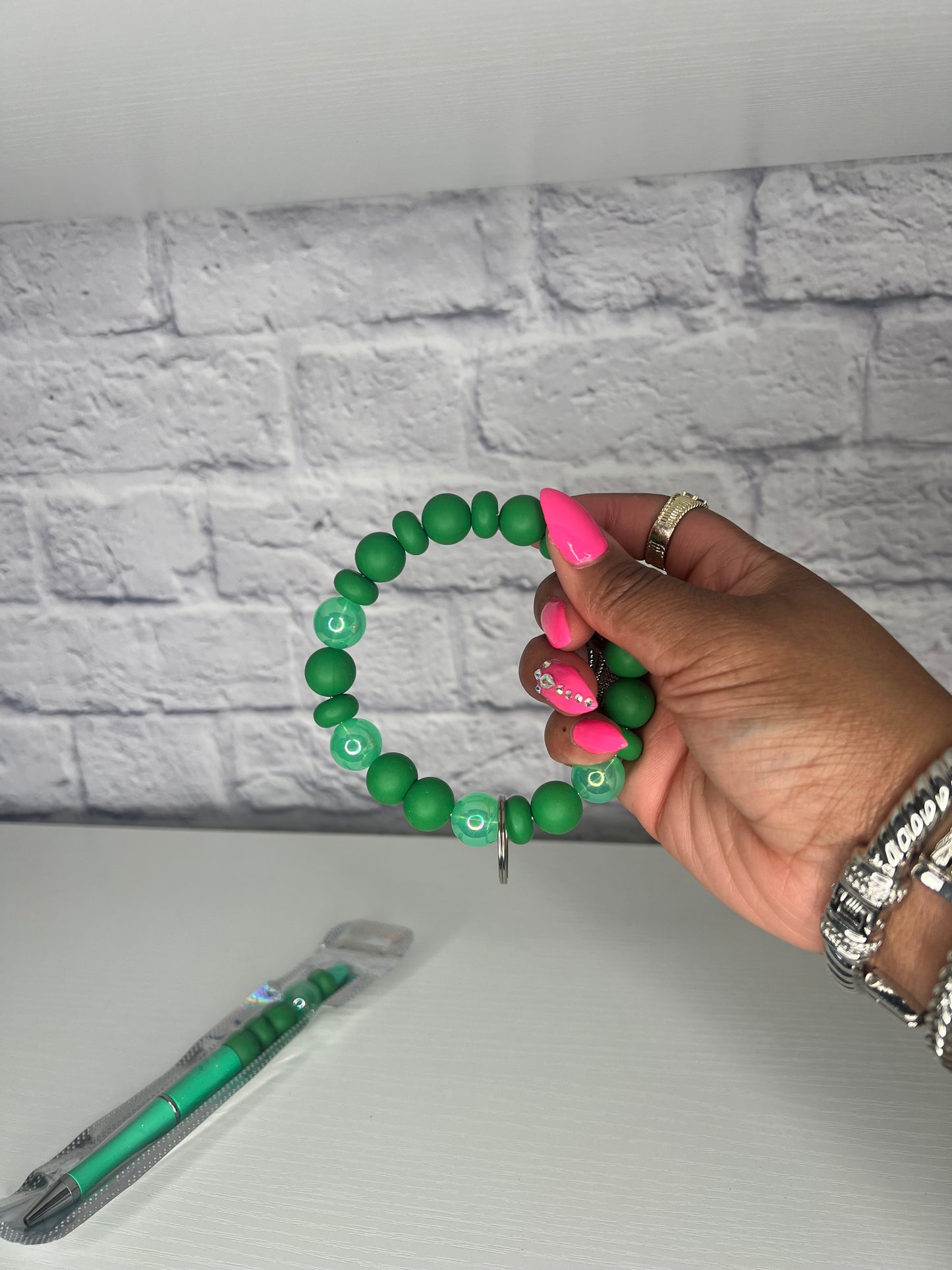 Green Cluster Keychain Wristlet & Pen