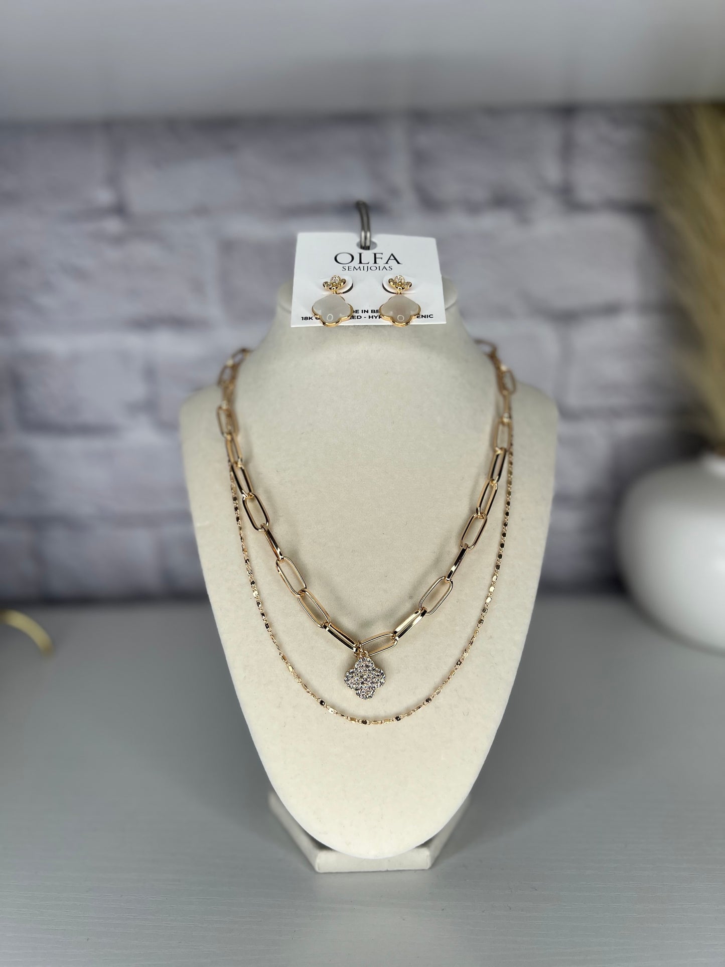 Clover Necklace Set with earrings