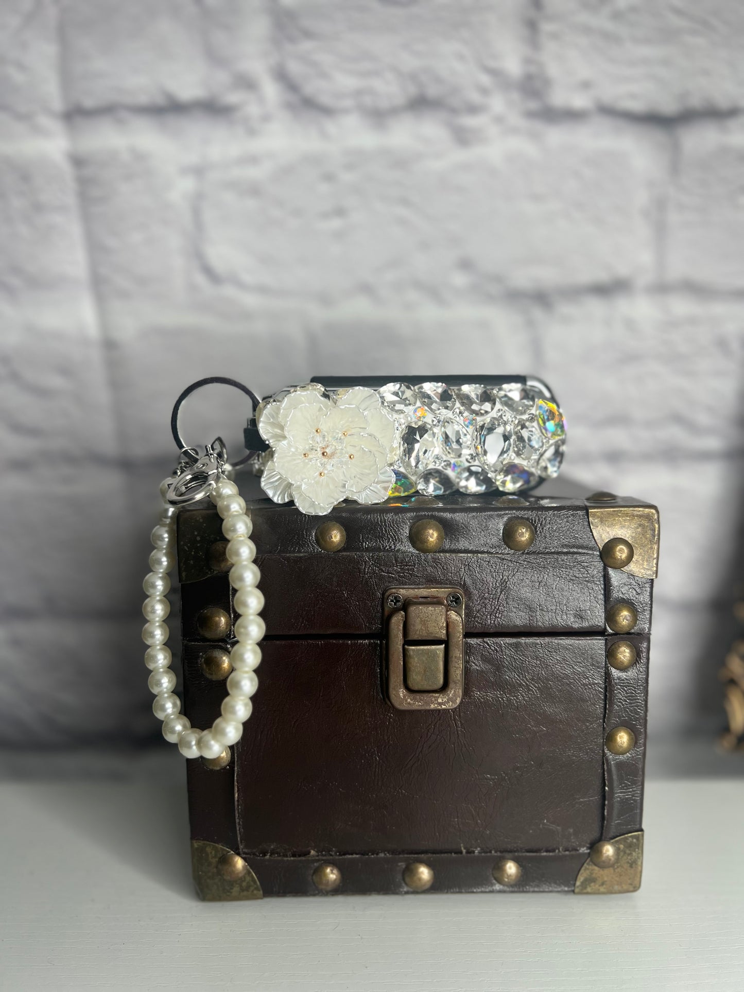 The Belle Bling Compact